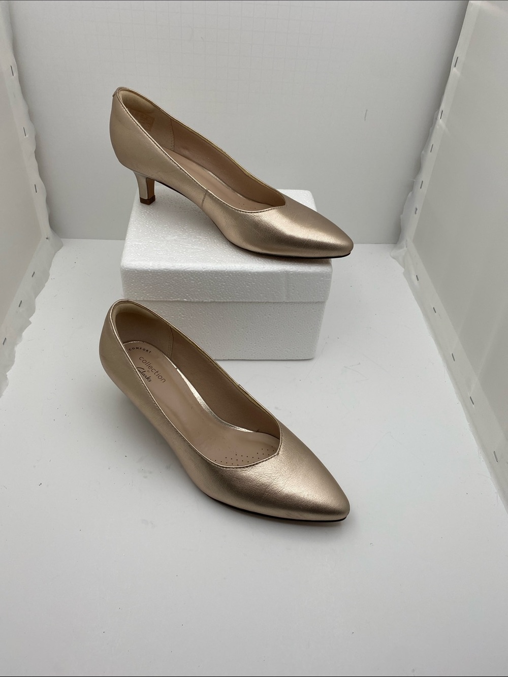 Clarks Metallic Champagne Pointed Toe Kitten Heels